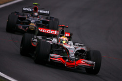 Льюис Хэмилтон, McLaren Mercedes, Себастьян Феттель, Scuderia Toro Rosso