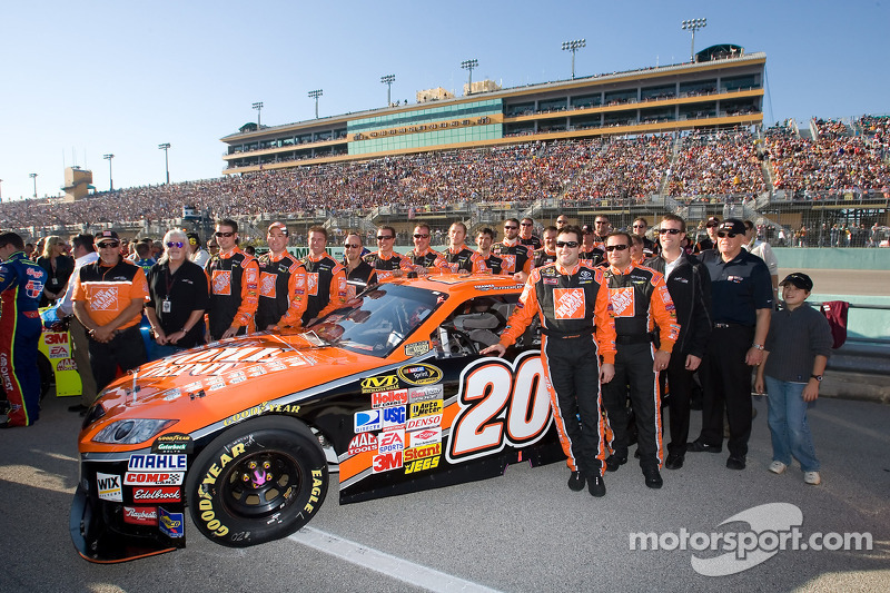 November 2008: Abschied von Joe Gibbs Racing