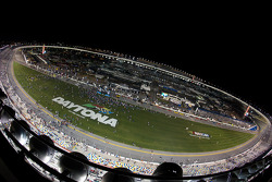 Overall view of pre-race activities
