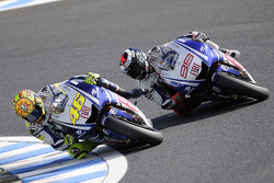Valentino Rossi, Yamaha Factory Racing; Jorge Lorenzo, Yamaha Factory Racing