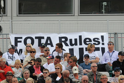 Les fans de la FOTA