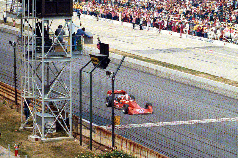 1977: A.J. Foyt fährt sich in die Geschichtsbücher