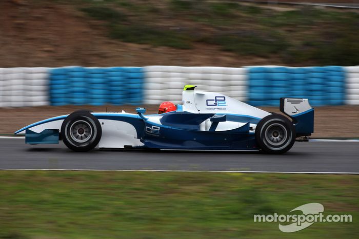 Michael Schumacher prueba un coche de la GP2