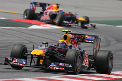 Mark Webber, Red Bull Racing, RB6 leads Sebastian Vettel, Red Bull Racing