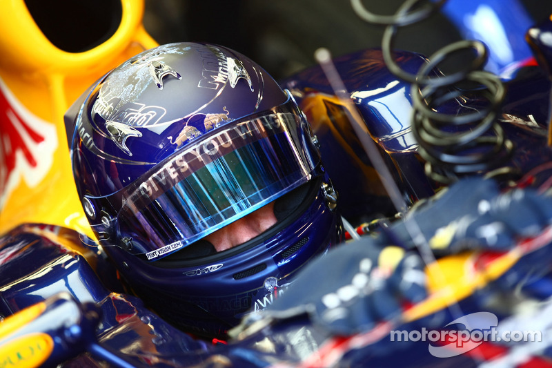 Sebastian Vettel, Red Bull Racing met nieuwe helm