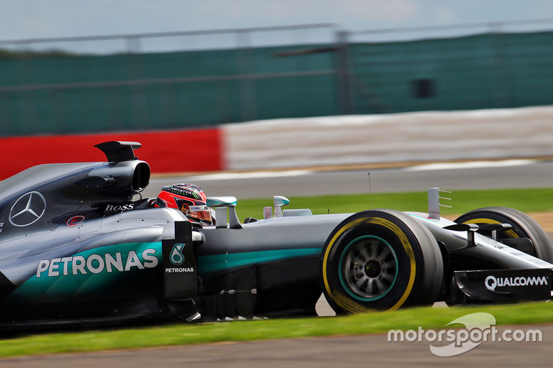 Esteban Ocon, pilote d'essais Mercedes AMG F1 W07 Hybrid